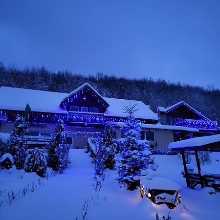 Dumbrava Ursului Otel Zărneşti Dış mekan fotoğraf